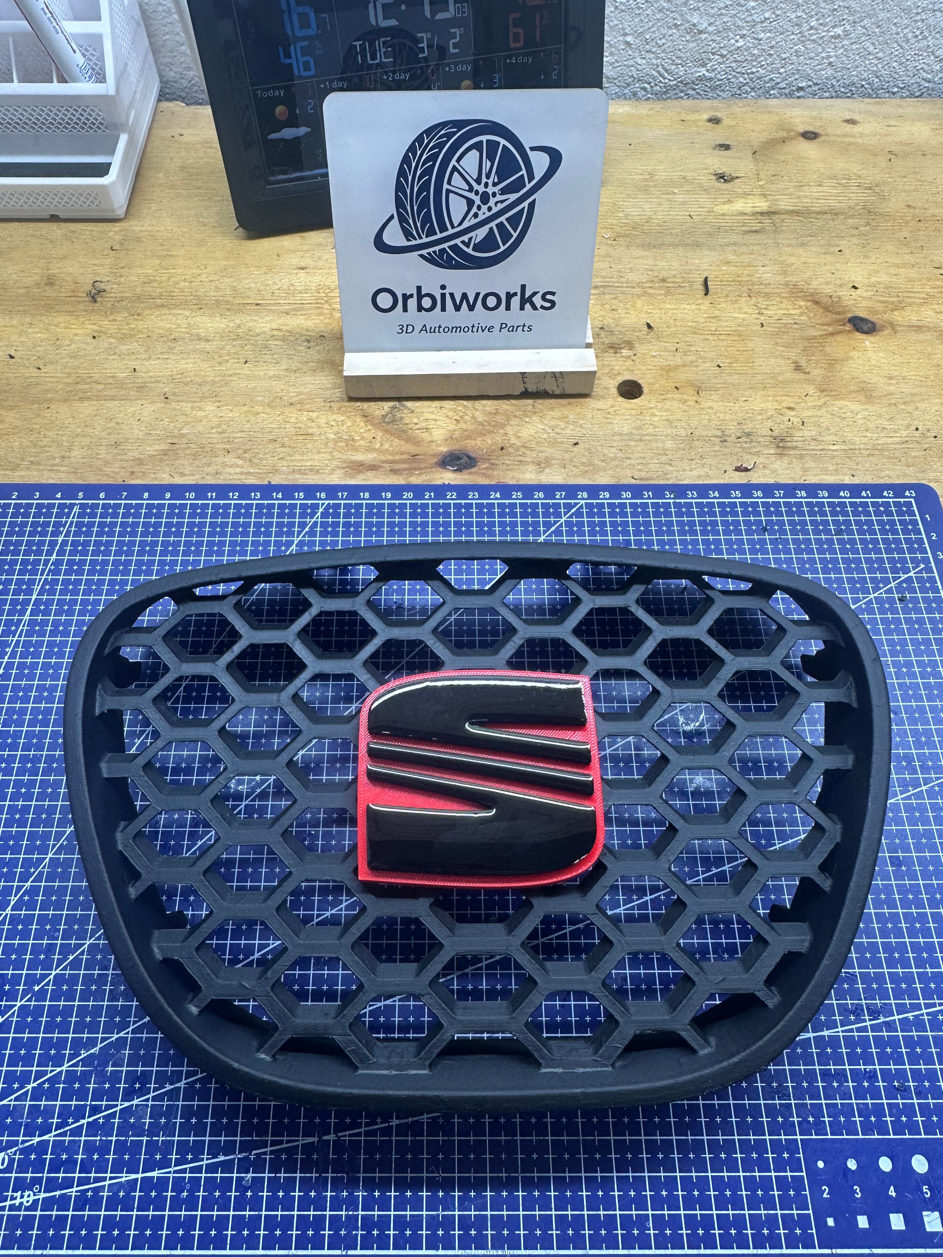 Rejilla superior Seat Ibiza 6L