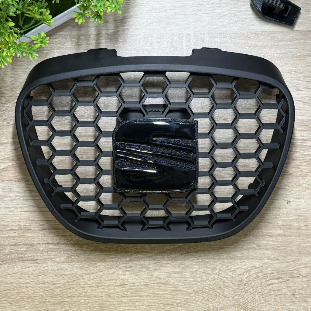 Rejilla central panal de abeja Seat Ibiza 6L (2002–2008)